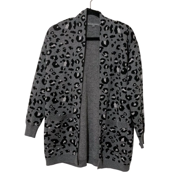 Elliot Lauren Animal Print Slouchy Gray/ Black Cardigan Sz Small - Picture 2 of 9
